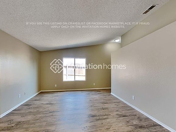 3rd image of 23562 Ashwood Ave