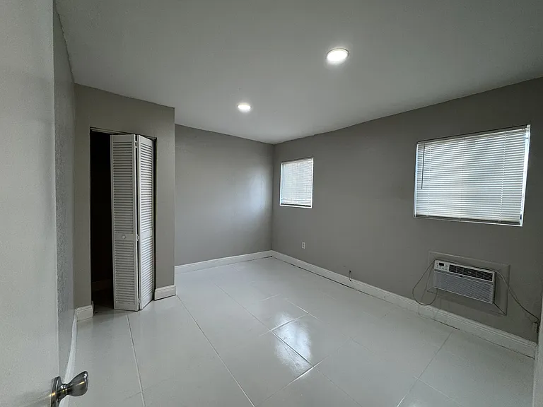 1920 Washington Ave #2 — Photo 7