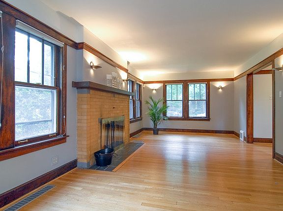 4th image of 343 Keystone Ave