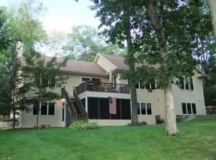 S7731 Eagle Point Dr, Merrimac, WI 53561