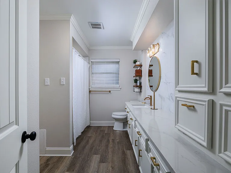 25607 Oakhurst Dr — Photo 17