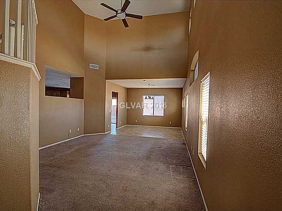 3rd image of 332 Gemstone Hill Ave