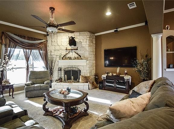 5th image of 3233 Golden Oaks Cir