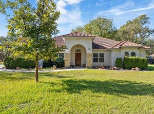 121 Guyler Ln, Del Rio, TX 78840