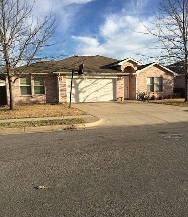 5th image of 800 Langford Dr