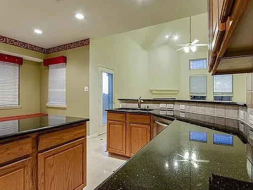 9033 Portage Ln — Photo 16