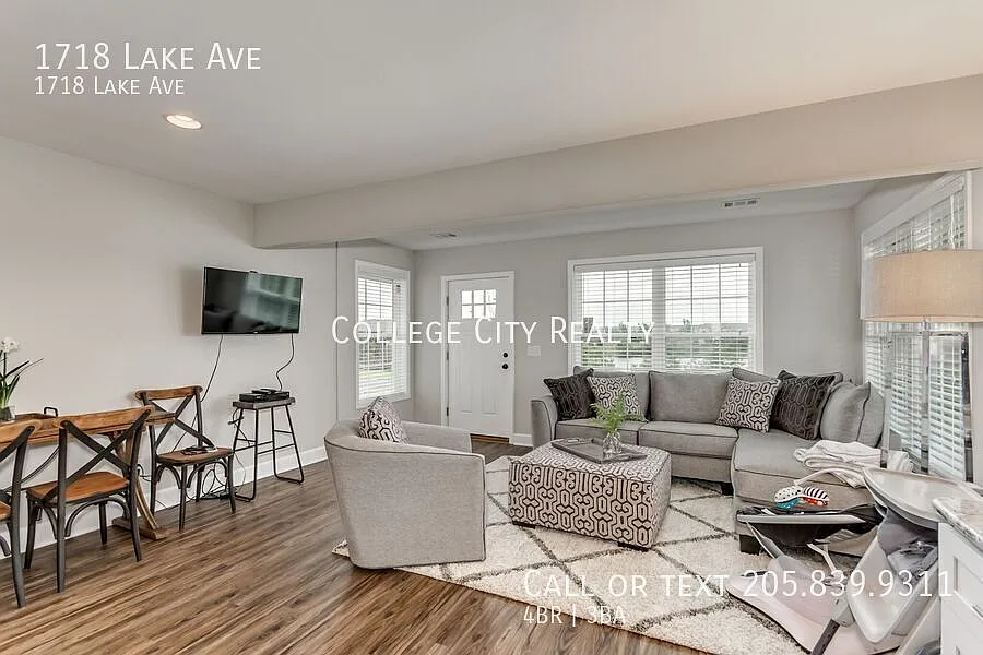 1718 Lake Ave — Photo 3