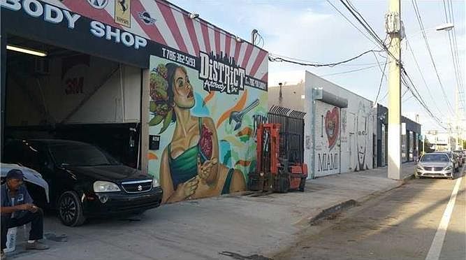 2nd image of 247 NW 25th St