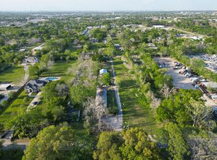 701 Crenshaw Rd, Pasadena, TX 77504
