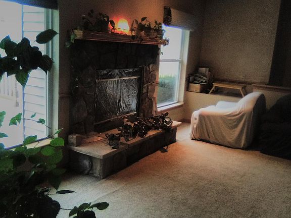3rd image of 1075 E Connie Ln #1
