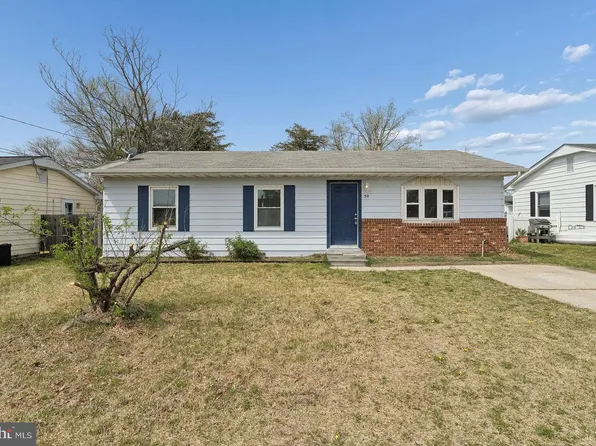 30 Girard Ave, Sicklerville, NJ 08081