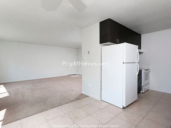 4th image of 15535 NE Glisan St APT 1