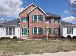 5695 Barcelona St, Bettendorf, IA 52722