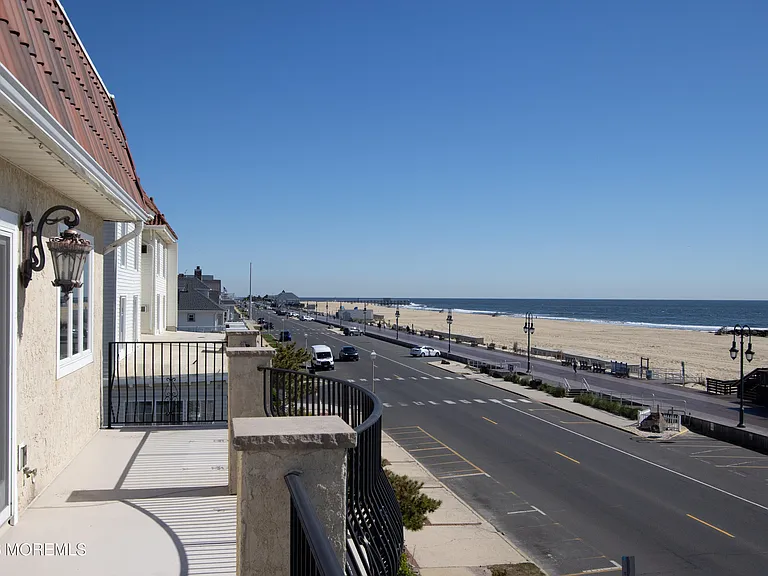 1007 Ocean Ave — Photo 42