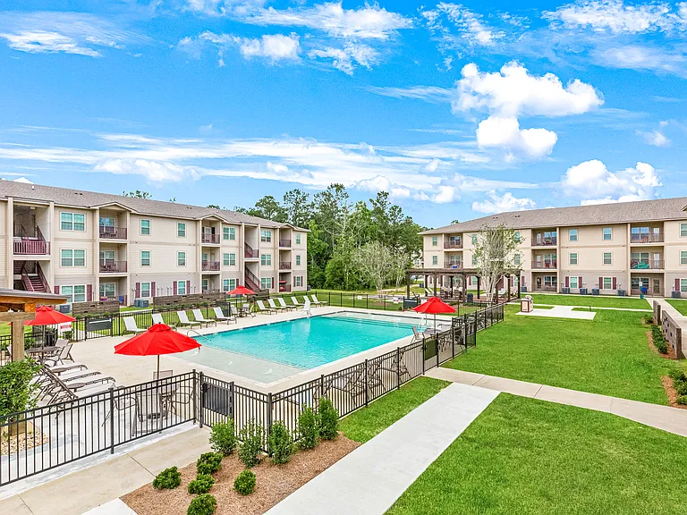 Overhead view of Reagan Crossing apartment community