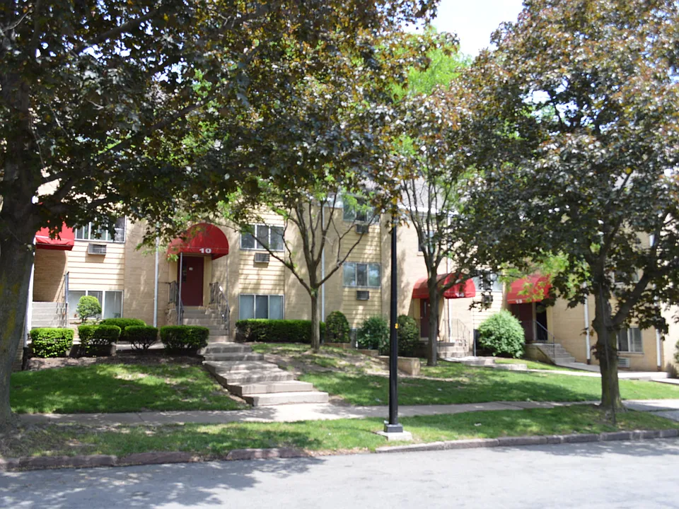 1150 Mount Hope Ave