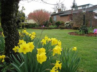 16320 NE Multnomah St, Portland, OR 97230