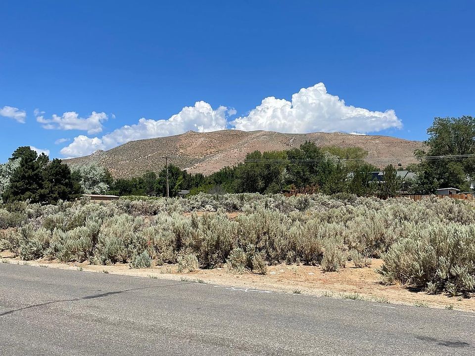 1st image of 1050 Arrowhead Dr