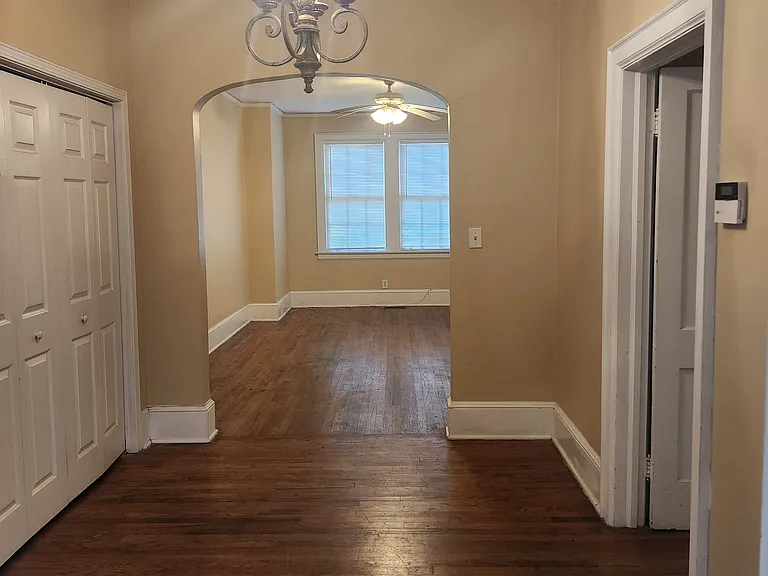 906 E Fairview Ave #906 — Photo 8