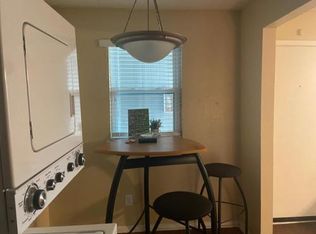 2401 Manor Rd APT 213, Austin, TX 78722