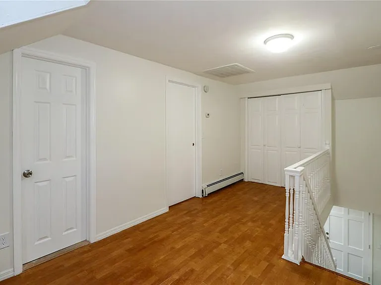 Gables Ct — Photo 13