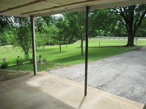 4th image of 8241 E Fm 485