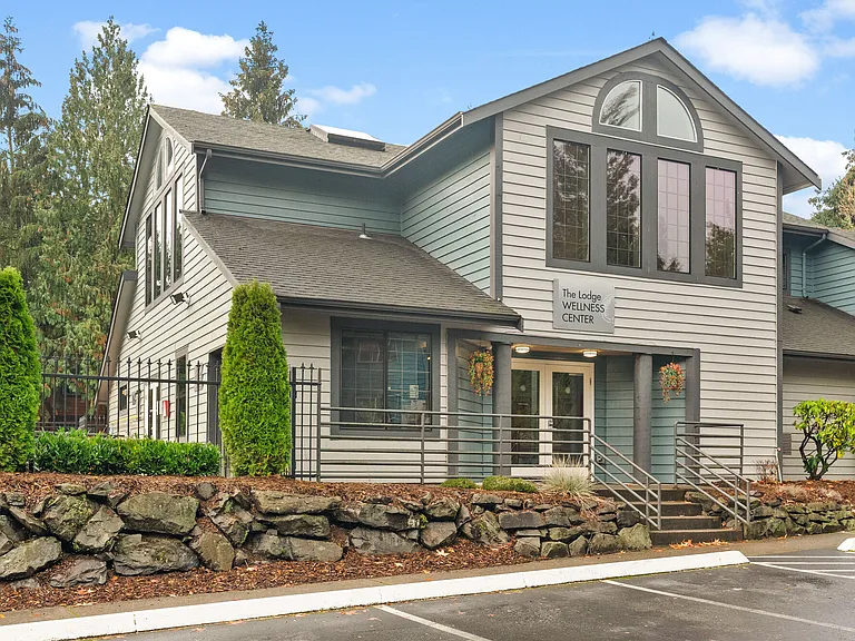 Lodge at Madrona Ridge — Photo 36