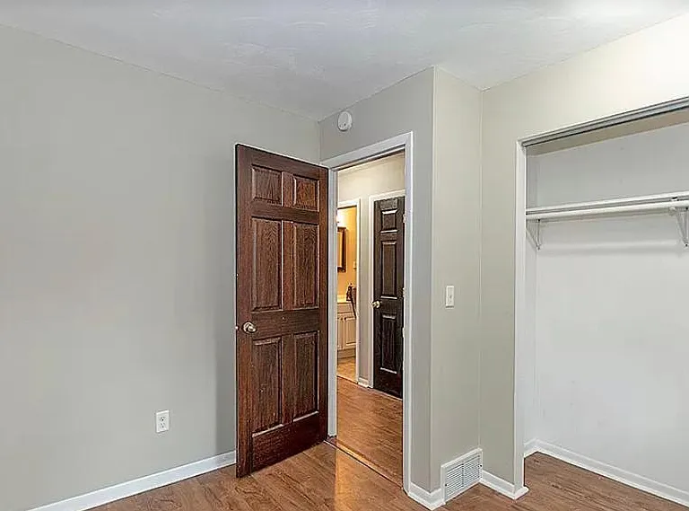 1732 Burcham Dr — Photo 10
