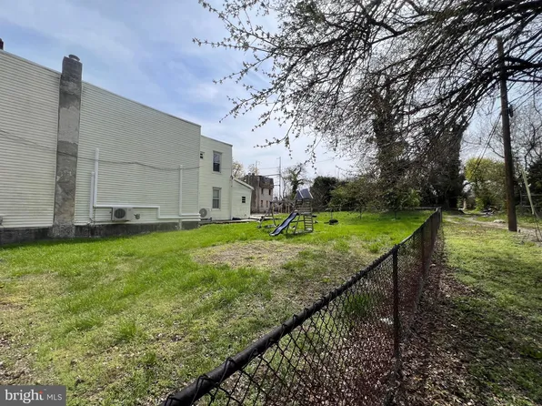 616 & 618 Penn St, Chester, PA 19013