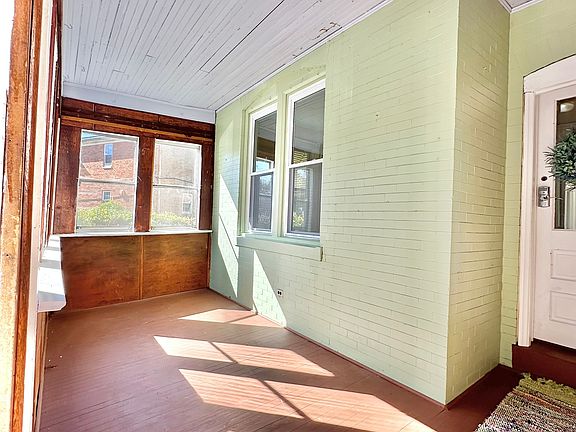 Enclosed Front Porch