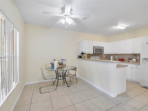 3rd image of 1247 NW 27th Avenue