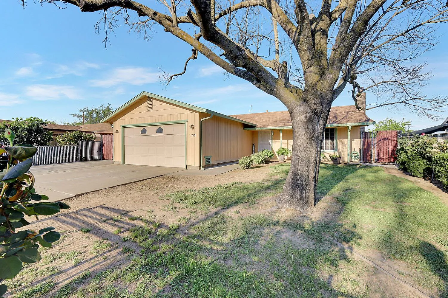 1788 Fernwood Dr photo 1
