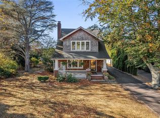 570 Pequash Ave, Cutchogue, NY 11935