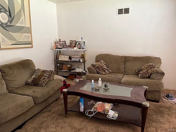 3rd image of 8679 Spoon Dr