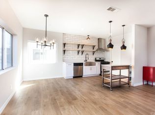 11853 Burbank Blvd #104, Valley Village, CA 91607