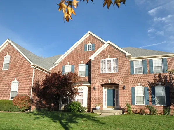 12583 Robinbrook Dr, Carmel, IN 46033