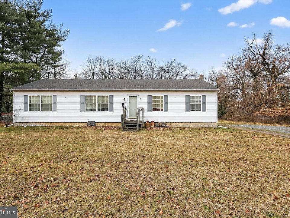 1st image of 520 Manheim Ave