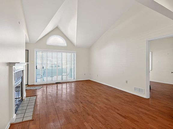 5th image of 550 Central Ave #C9