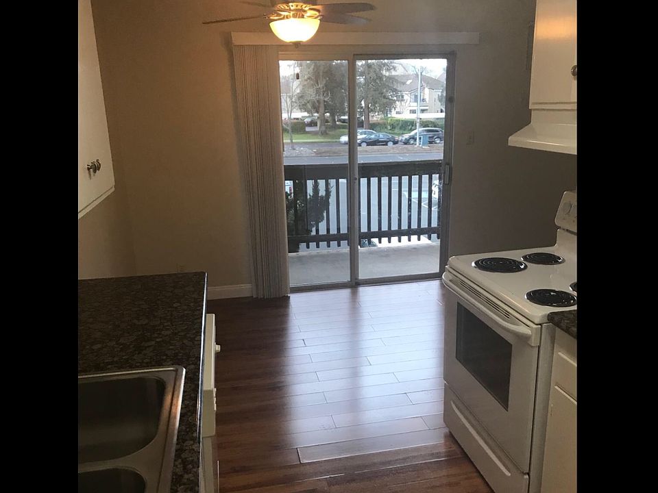 2nd image of 1506 Garcez Dr APT 5