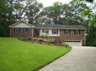 2206 Lost Forest Ln SW, Conyers, GA 30094