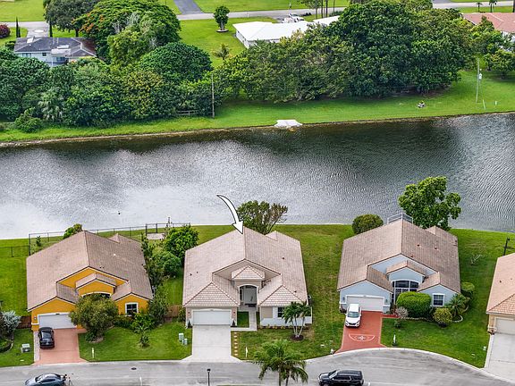 2nd image of 9200 Cove Point Circle