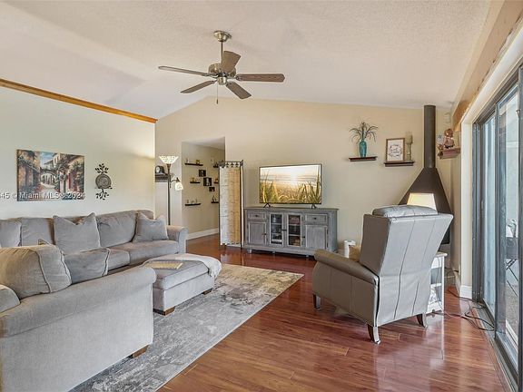 5th image of 8616 NW 57th Ct