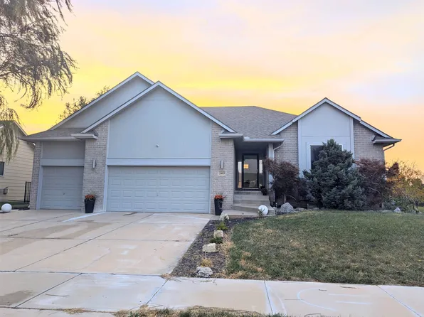 2403 N Chelmsford St, Wichita, KS 67228