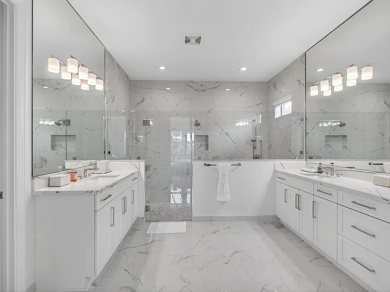 9249 Crestview Circle Palm — Photo 14