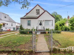 103 Hunnewell Ave, Elmont, NY 11003