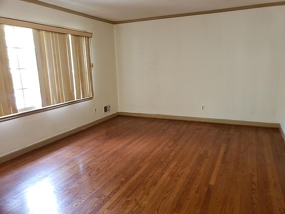 3rd image of 7339 Voss Ave #A