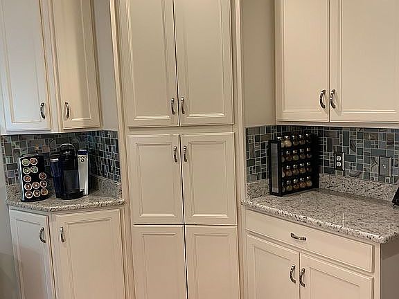 Kitchen pantry