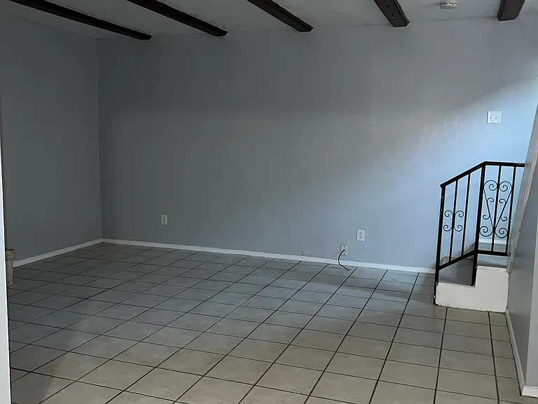10605 Cuatro Vistas Dr #C — Photo 7