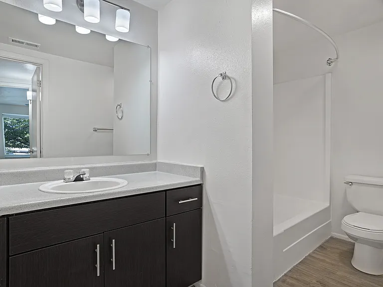 Mountain View at Riverdale Apartments — Photo 12
