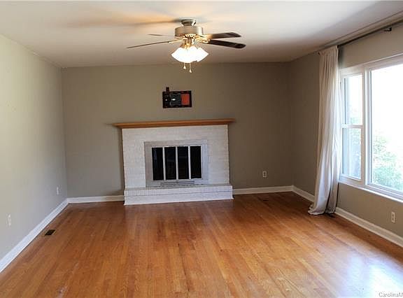4th image of 1007 Park Place Trl